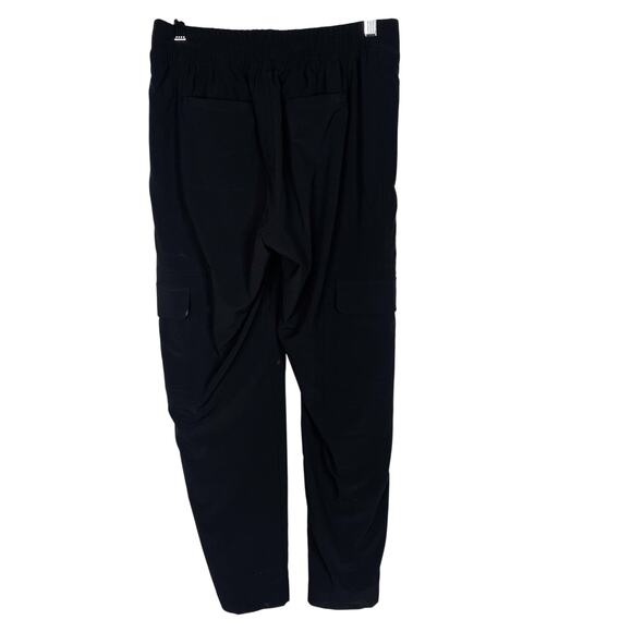 Athleta 6 Black Chelsea Cargo Lined Pants Jogger Woven Stretch Featherweight - Picture 1 of 14